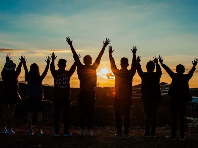 photo5339538583050107096