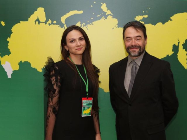 photo_5263006389003995984_y