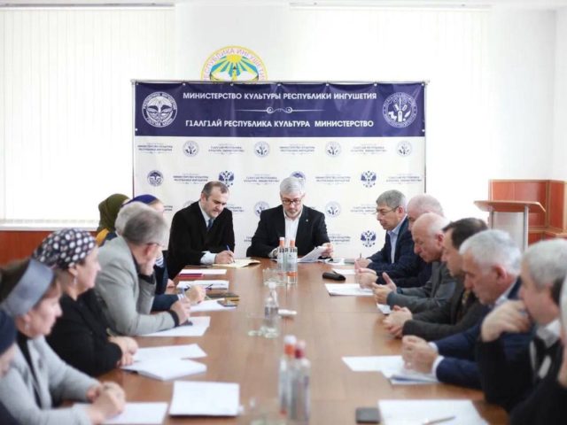 photo_5388649631409357032_y