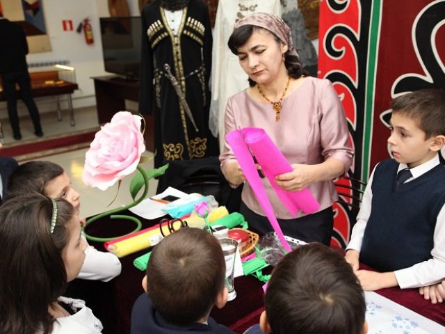 photo_5235893312731334859_x