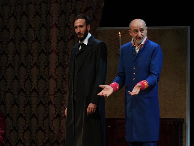 photo_5197368899195236052_y