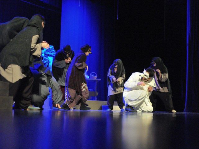 photo_5289657837896723784_y